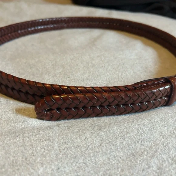 Brooks Brothers Brown Leather Belt with Decorative Stitching - Picture 2 of 4